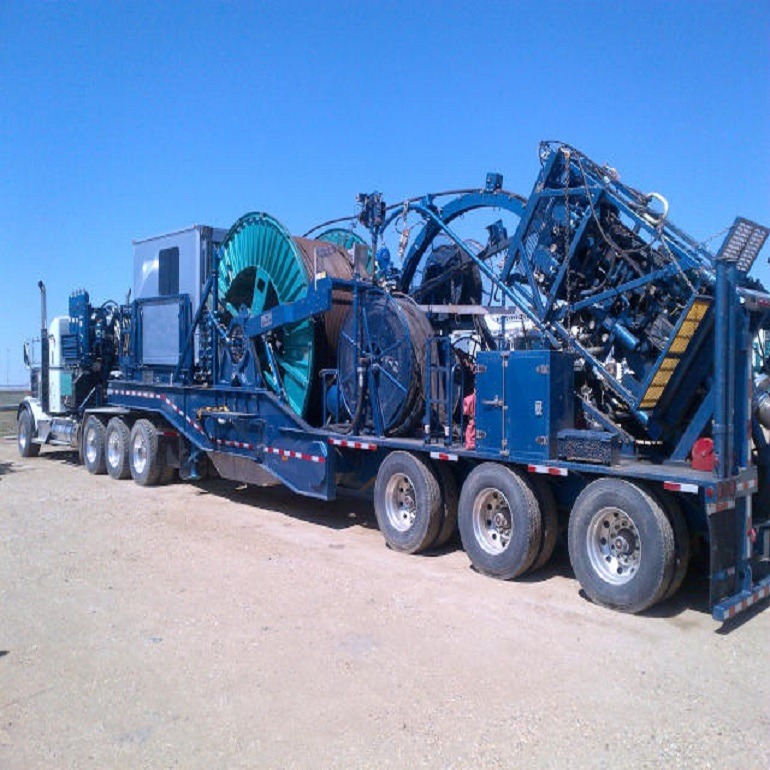 Coiled tubing unit truck and reel